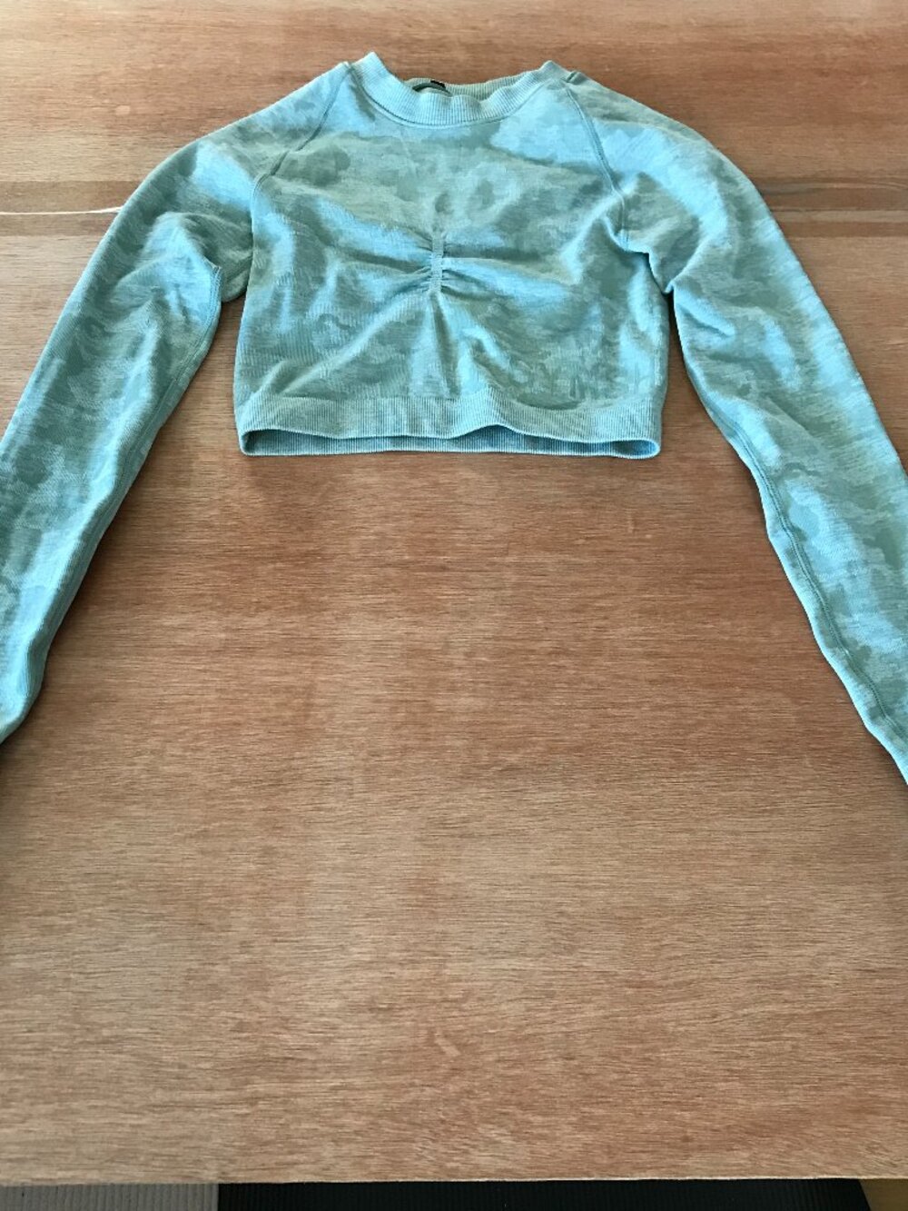 Gymshark Adapt Crop Top Women XXS Green Camouflage Seamless Long Sleeve Yoga